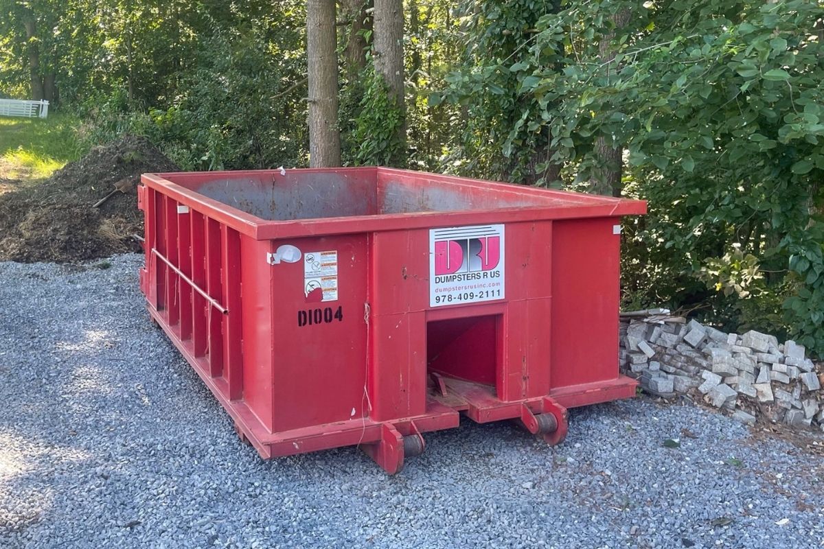 10 yard roll off-dumpster Dumpster Rental Fort-Myers
